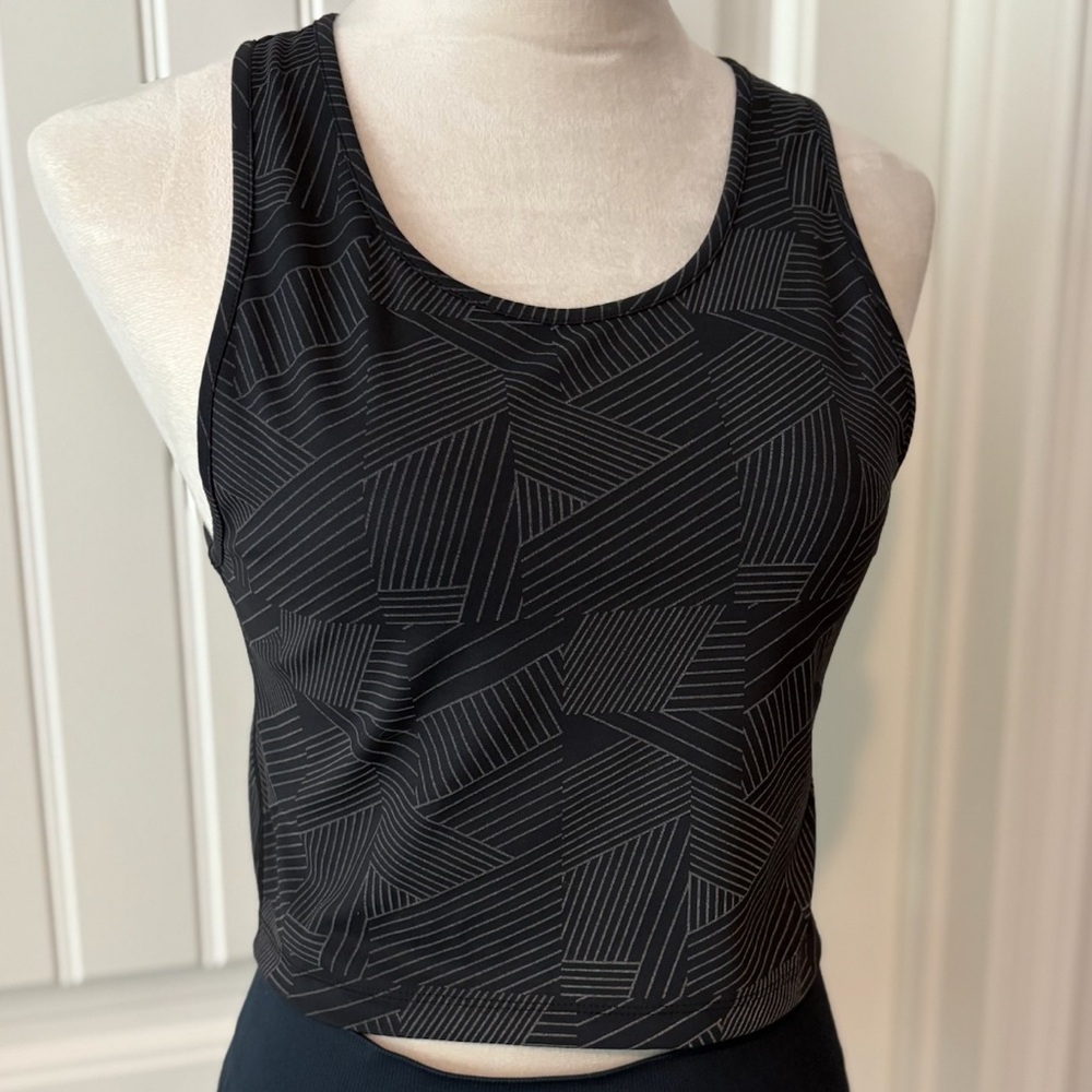 Oiselle Firecracker Reflective Crop - Black Cirrus Print - 8